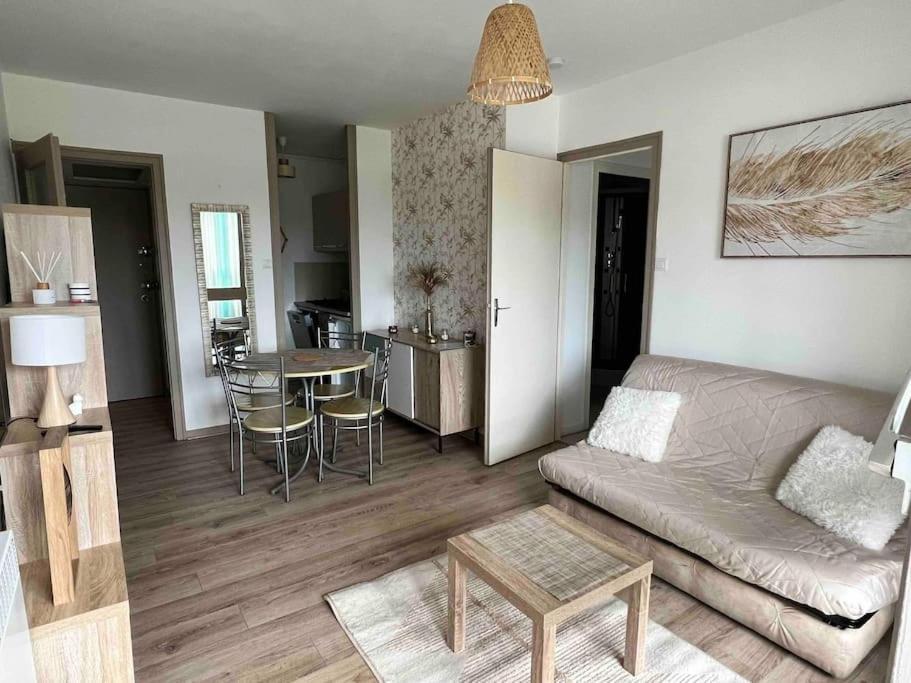 Appartement A 100 M De La Plage St Hilaire De Riez Les Becs Saint-Hilaire-de-Riez Exterior foto